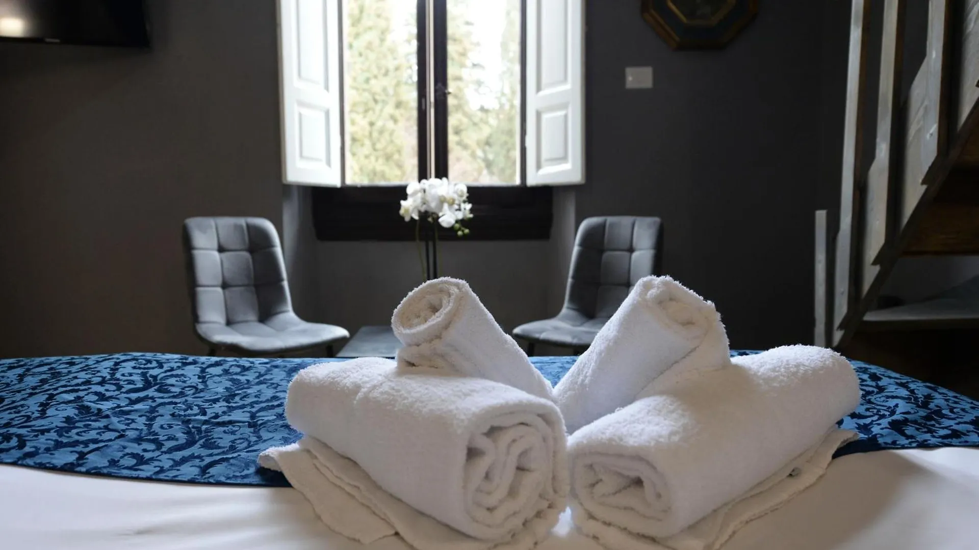 Palazzo Oliveto Bed & Breakfast Florence Italy