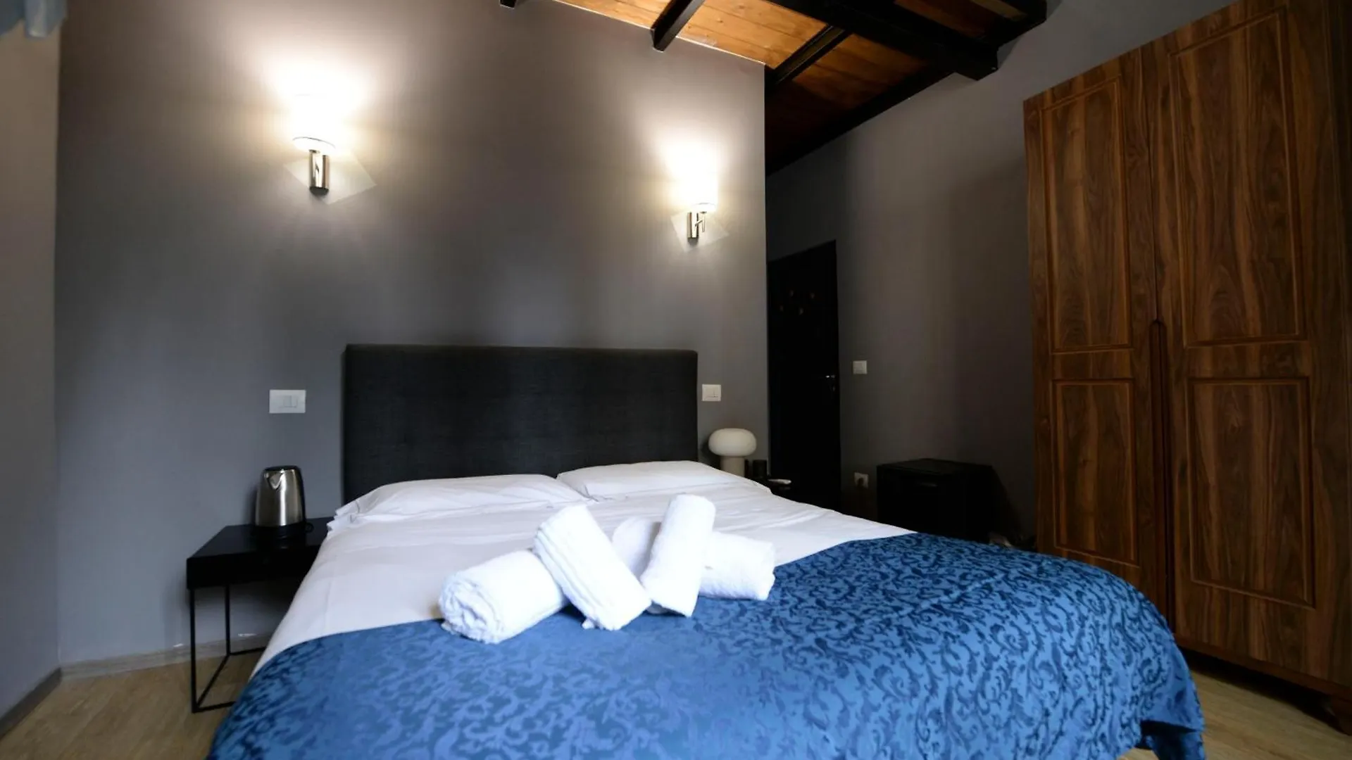 Palazzo Oliveto Bed & Breakfast Florence Italy